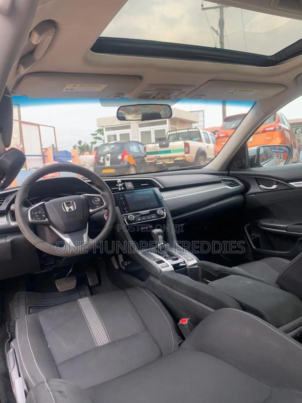 Honda Civic EX Sedan 2018 Silver