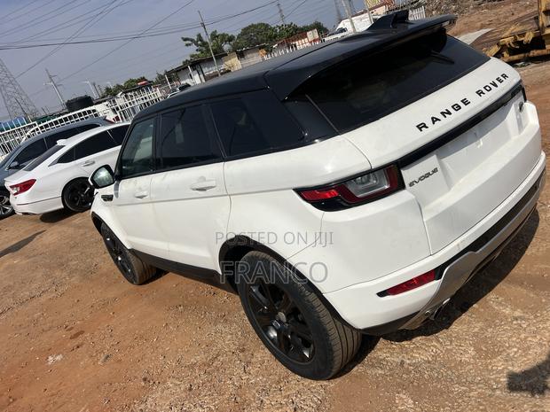 Land Rover Range Rover Evoque HSE Dynamic 4x4 5-Door 2018 White