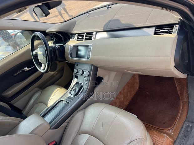 Land Rover Range Rover Evoque HSE Dynamic 4x4 5-Door 2018 White