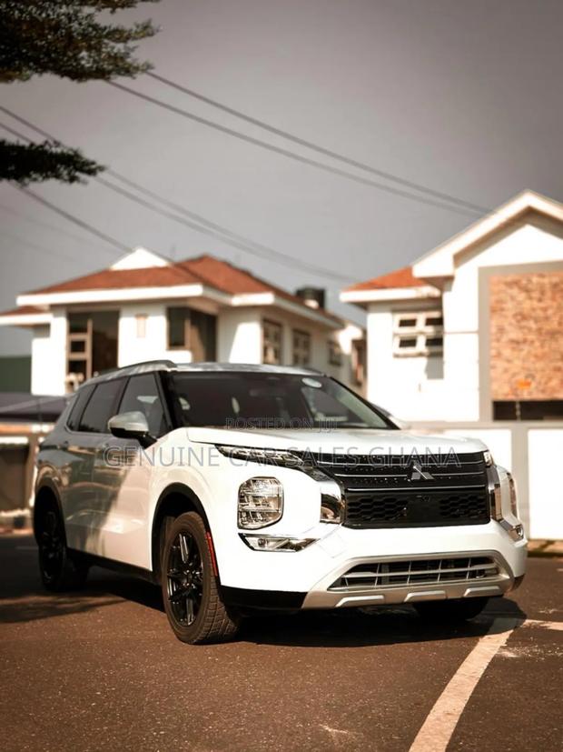 Mitsubishi Outlander Sport SE Special Edition 2022 White