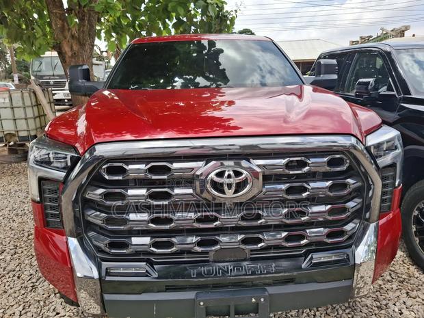 Toyota Tundra Platinum CrewMax 6.5' Bed 2023 Red