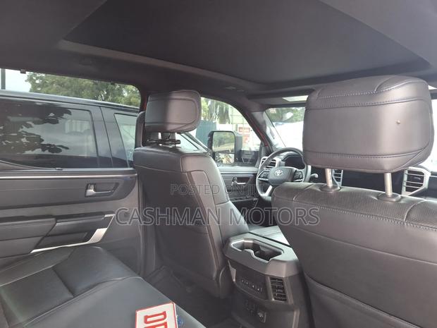 Toyota Tundra Platinum CrewMax 6.5' Bed 2023 Red