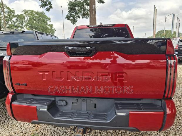Toyota Tundra Platinum CrewMax 6.5' Bed 2023 Red