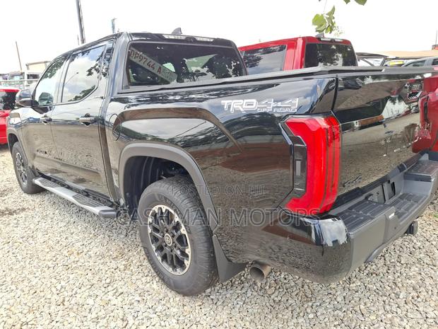 Toyota Tundra Limited Double Cab 6.5' Bed 2024 Black