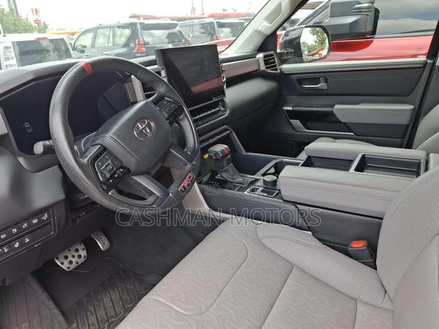 Toyota Tundra Limited Double Cab 6.5' Bed 2024 Black