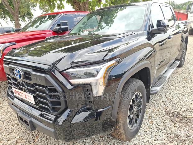 Toyota Tundra Limited Double Cab 6.5' Bed 2024 Black