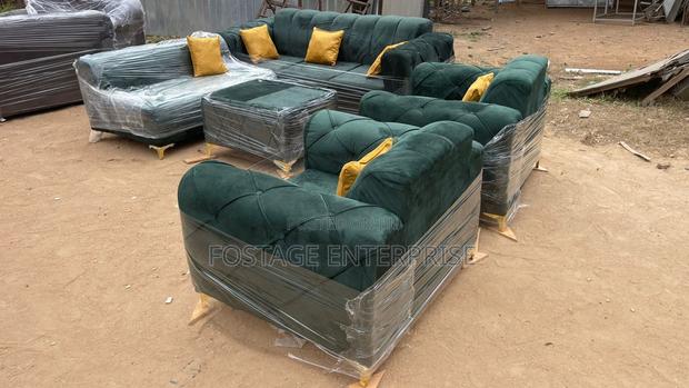 Brand New Super Classic Quality Set of Couches · Photo 2