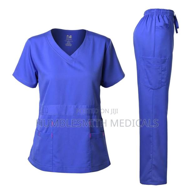 Medical/Doctor's Scrubs (All Sizes) · Photo 4