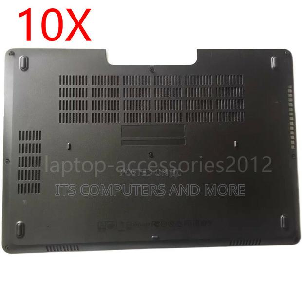 Dell 5470 Back Cover · Photo 2