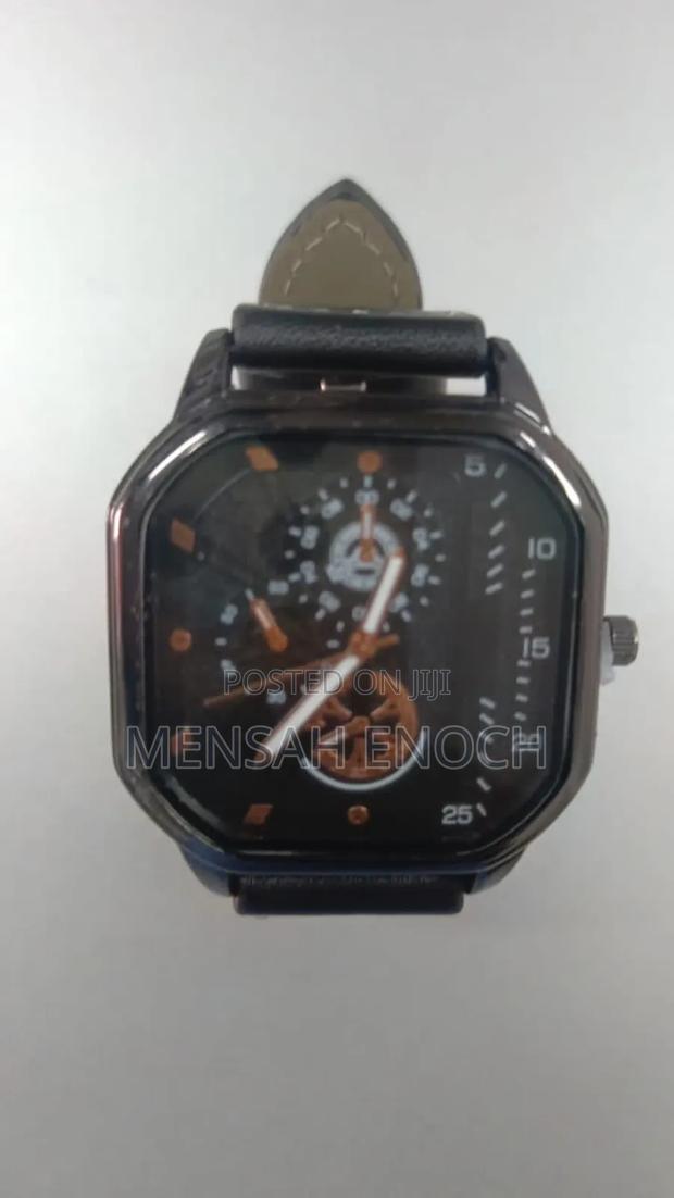 Men Executive Wrist Watch photo 3