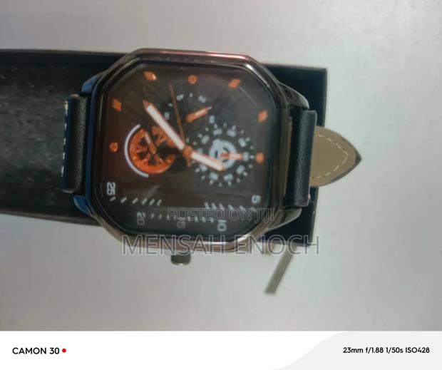 Men Executive Wrist Watch photo 2