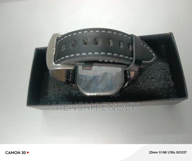 Men Executive Wrist Watch photo 4