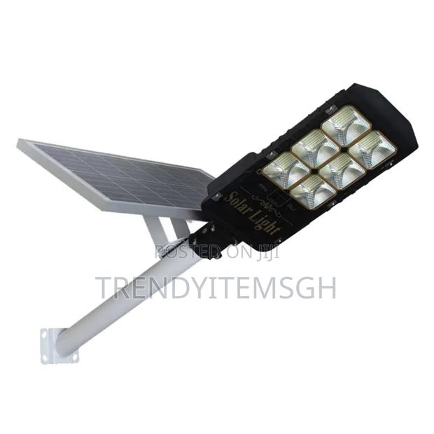 200w Spilt Solar Street Light · Photo 4