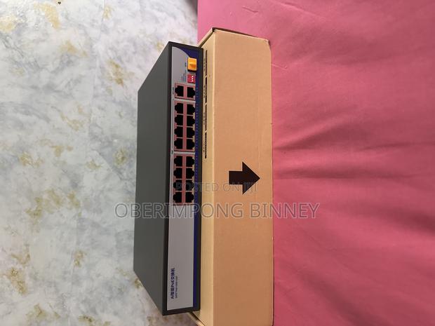 Poe Switch 16 Points photo 2