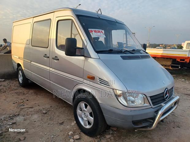 Mercedes-Benz Sprinter 2003 Silver