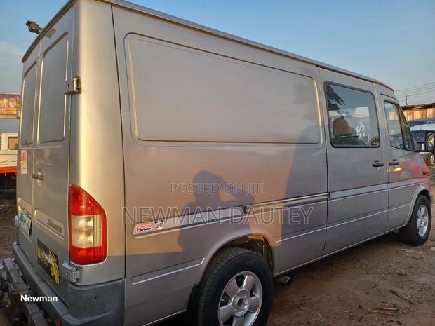 Mercedes-Benz Sprinter 2003 Silver