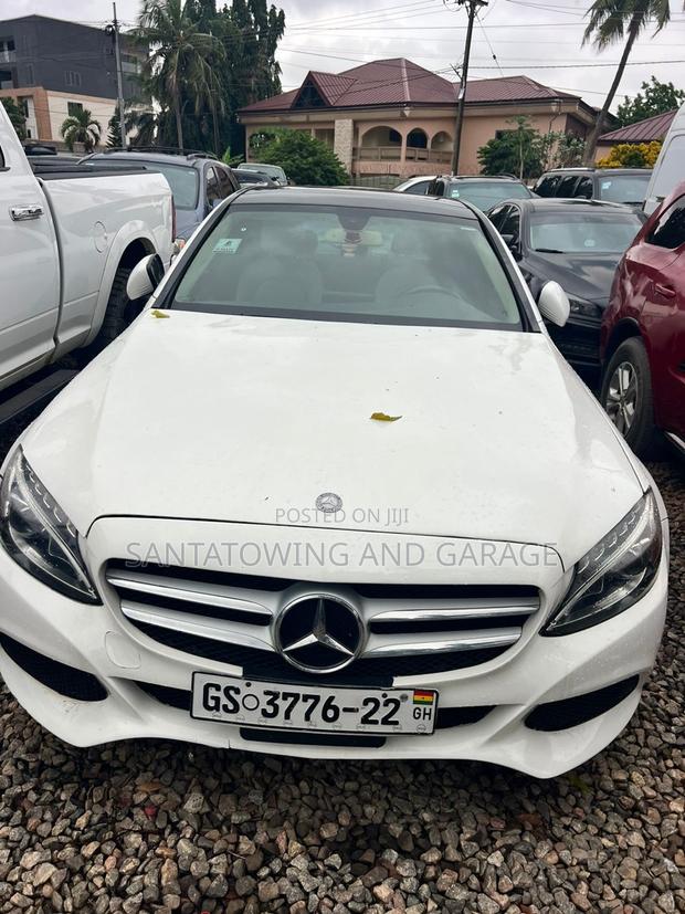 Mercedes-Benz C300 2016 White