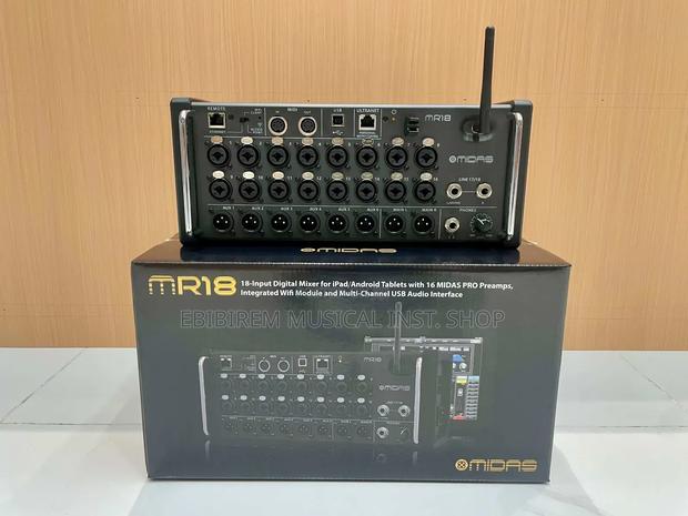 Midas Mr18 Digital Mixer Studio Speaker 18 Inputs · Photo 4