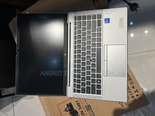 New Laptop HP EliteBook 840 G8 16GB Intel Core I7 SSD 512GB photo 2