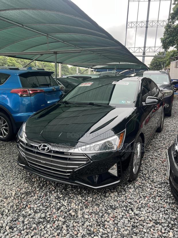 Hyundai Elantra Limited 2020 Black photo 5
