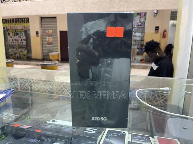 New Samsung Galaxy S20 128 GB Gray