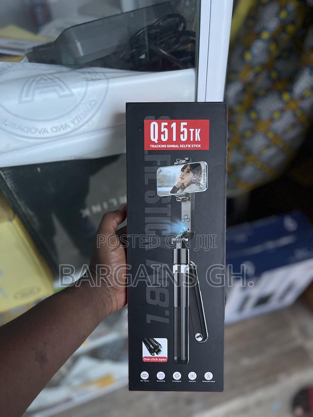 Tracking Gimbal Selfie Stick photo 3