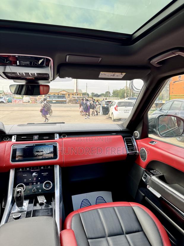 Land Rover Range Rover 3.0L V6 Supercharged HSE 2019 Black