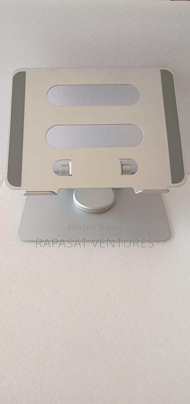 Laptop Stand With 360 Rotating Base · Photo 3