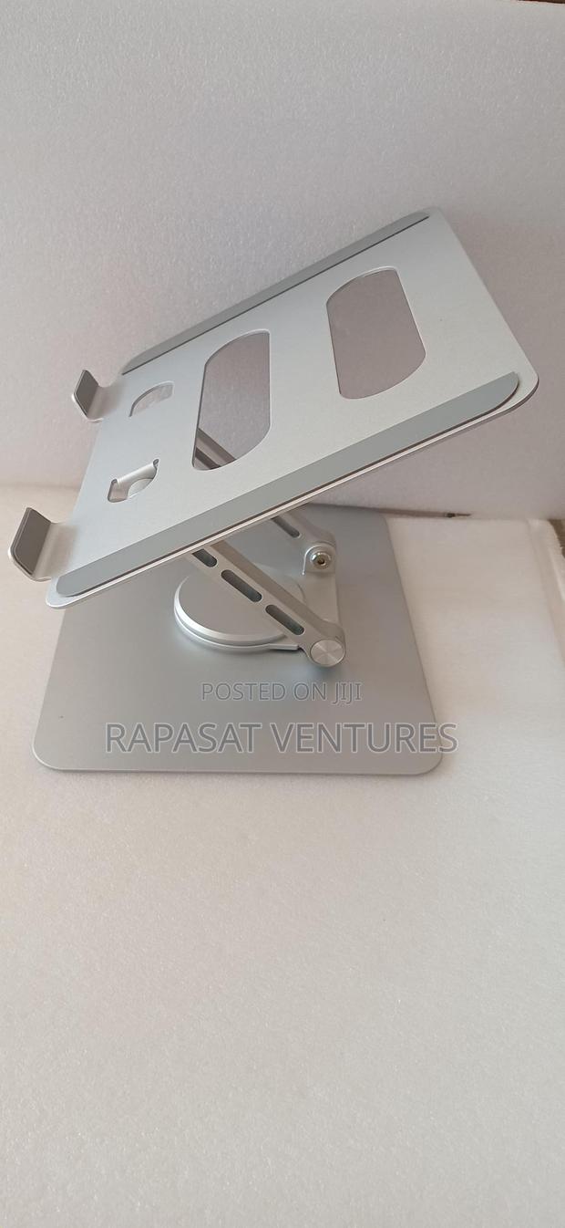 Laptop Stand With 360 Rotating Base · Photo 4