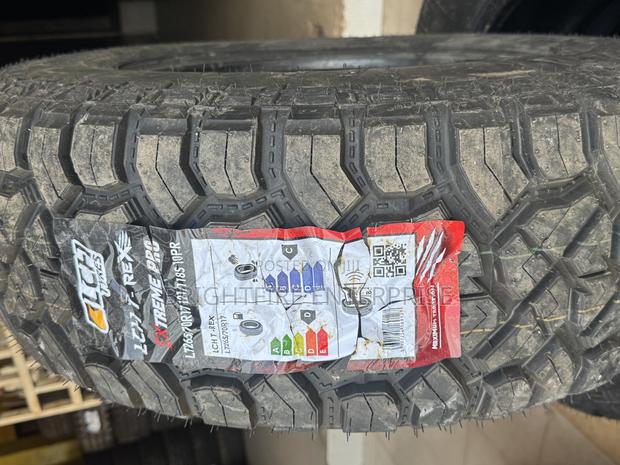 265/70r17 Quality Tire photo 3