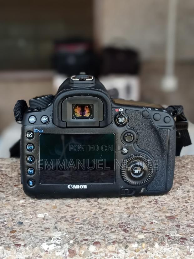 Canon 5d Mark Iii Available photo 3