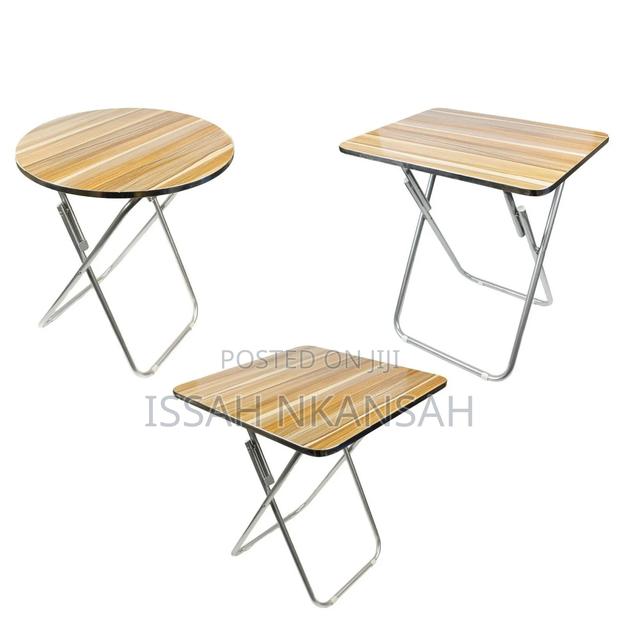 Foldable Table · Photo 1