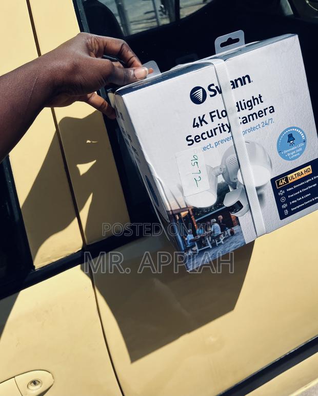 Shop Swann Floodlight Security Cam(Ultra Hd) · Photo 2