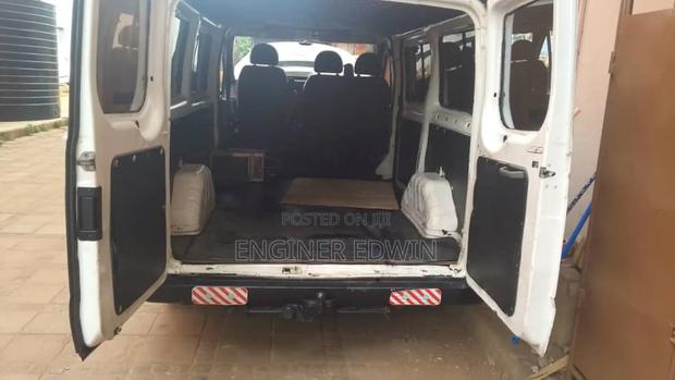 Ford Transit 2007 White photo 4