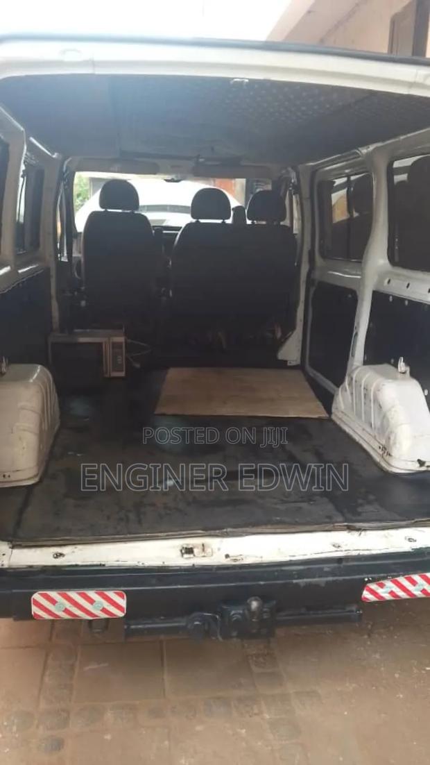 Ford Transit 2007 White photo 7