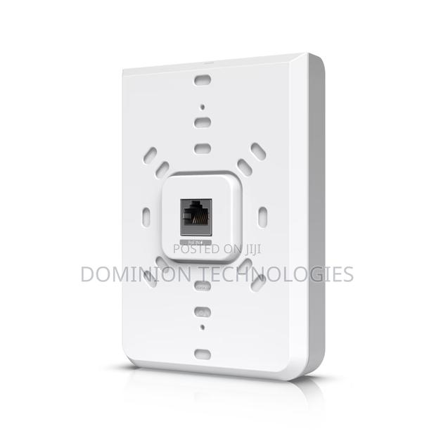 U6 in-Wall Access Point · Photo 4