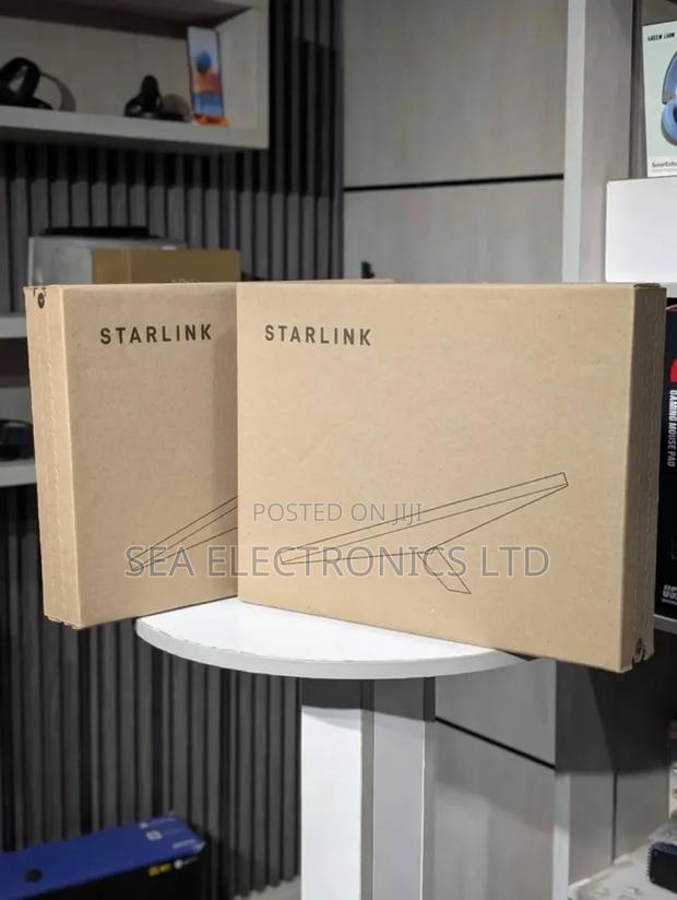 Starlink Wi-fi Internet Satellite · Photo 2