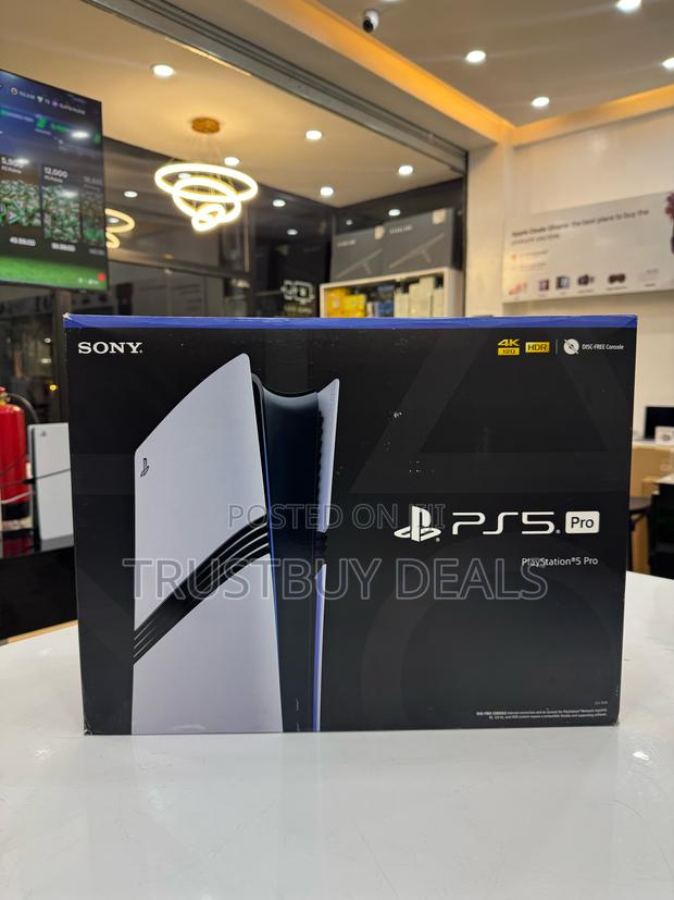 Playstation 5 Pro photo 2