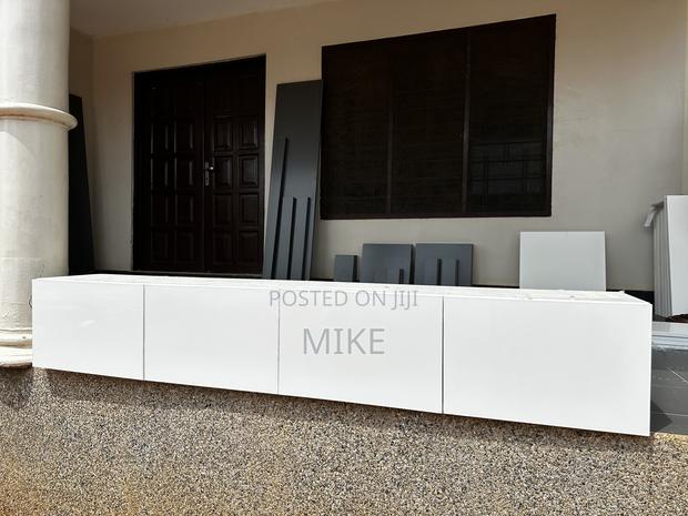 (Read Description) Mountable White Tv Stand