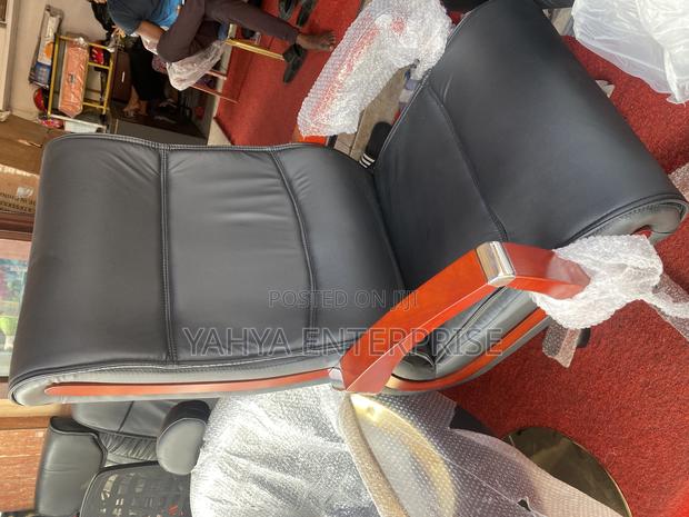 Exzecative Office Chair · Photo 2