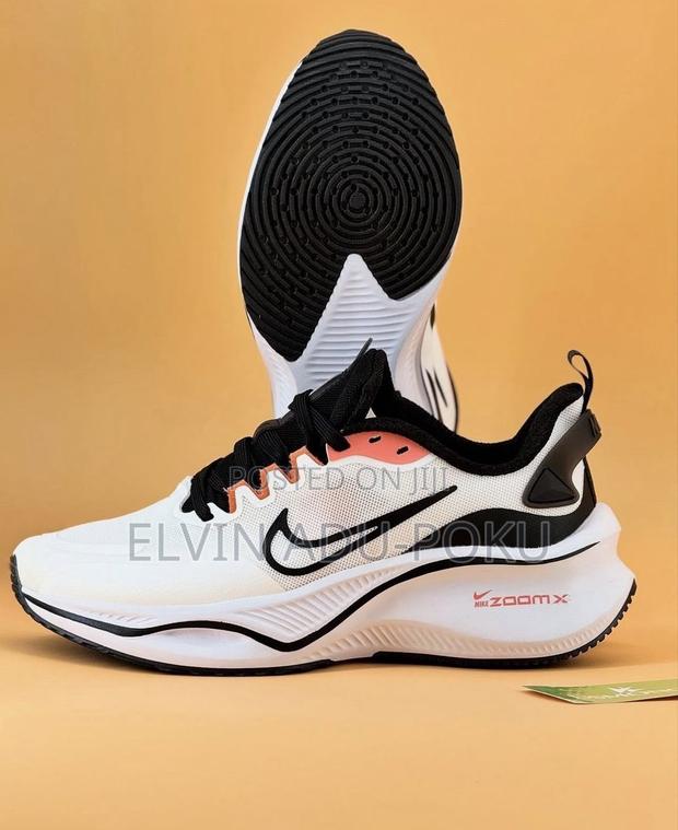 Nike Zoom Smiley Xx · Photo 4
