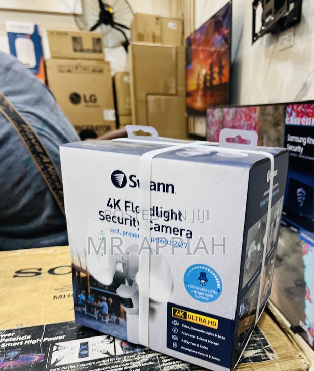 Buy Classic Swann Floodlight Security(Ultra Hd)White · Photo 2