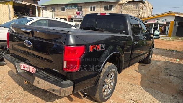 Ford F-150 2019 Black photo 5