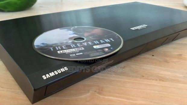 Samsung Ultra Blu-Ray Player Ubd- · Photo 3