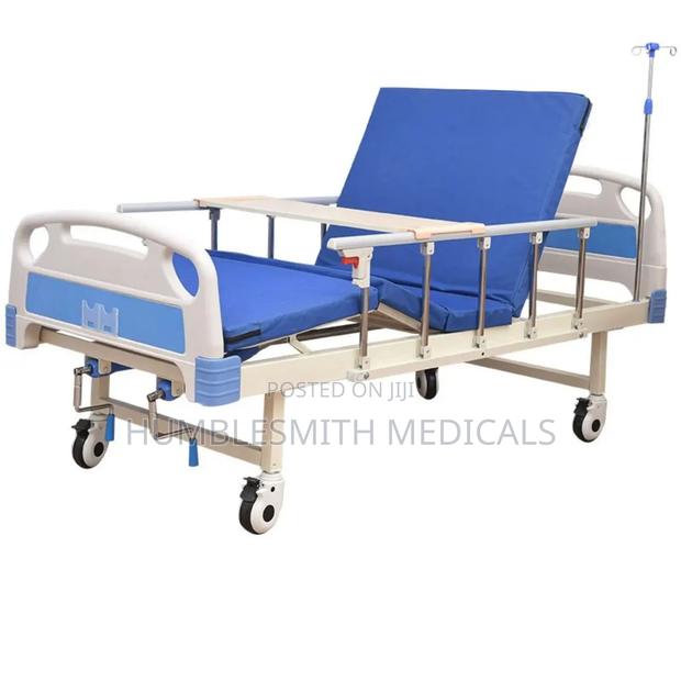 Hospital Bed 2 Cranks · Photo 2