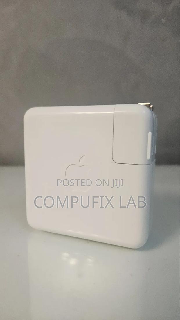Apple 67w Usb C Power Adapter photo 6