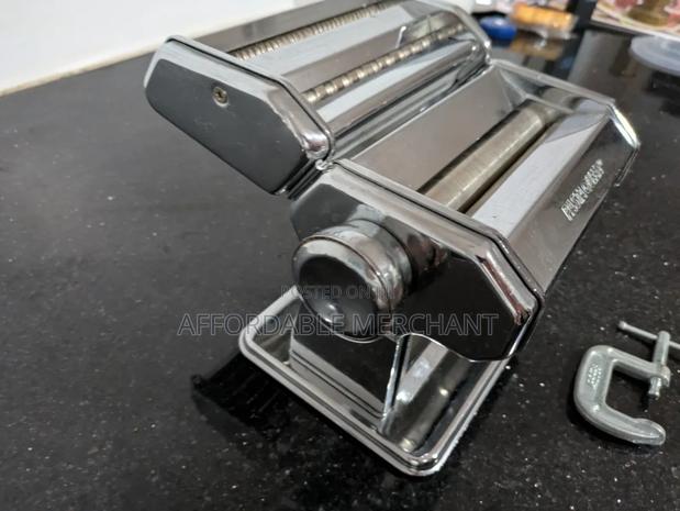Pasta Maker Roller Machine (Chips Maker ) · Photo 4