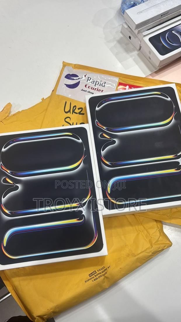 New Apple iPad Pro 13 (2024) 1 TB Black