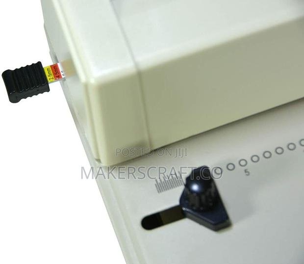 Quality Binding Machine With Capacity Up To 12 Sheets photo 3