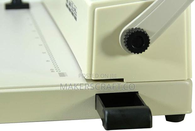 Quality Binding Machine With Capacity Up To 12 Sheets photo 5